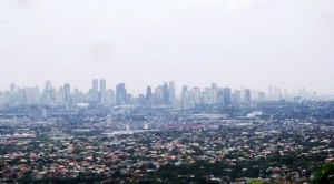 Oh Manila...your smog can make Los Angeles envious! 